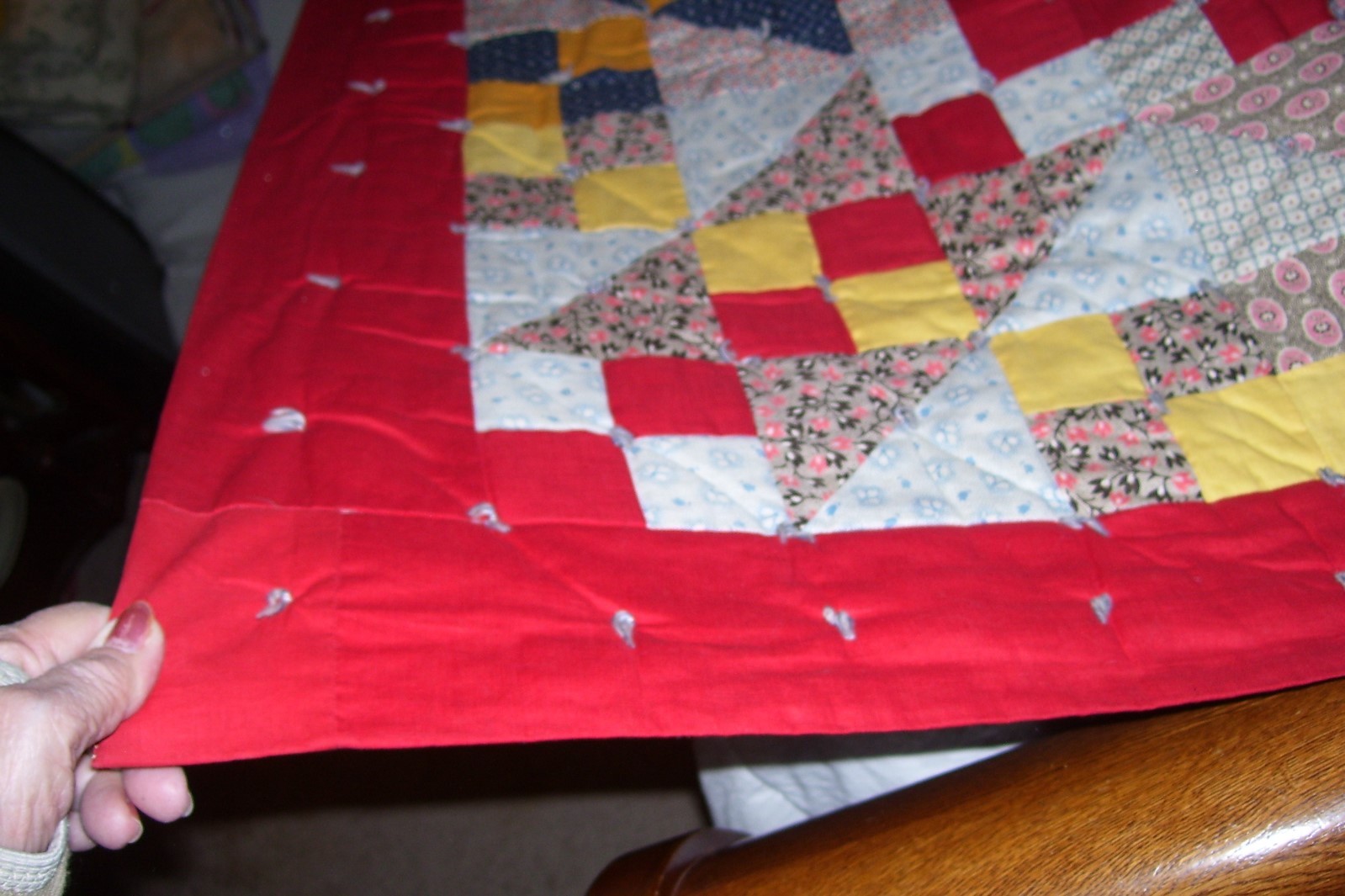 Wonderful Vintage Hand Quilted & Tied Quilt- 81 x 69