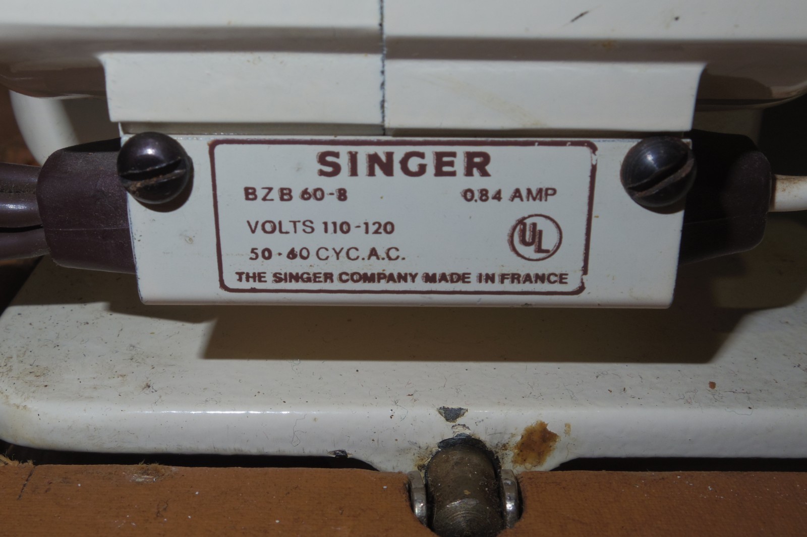 Singer 237 Sewing Machine Upholstery Denim Heavy Duty - Tested & Works - Used/GC