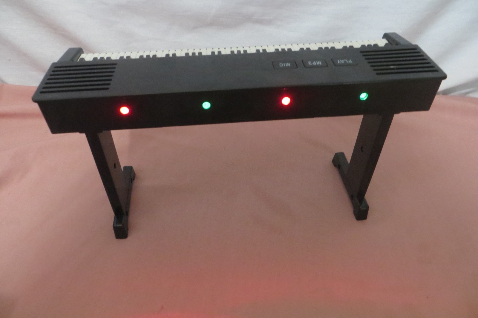 Small Barbie Size Electric Keyboard, Chirstmas Music