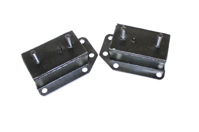 PAIR OF ENGINE MOUNTS TO FIT THE MGA 1500 & 1600 MODELS