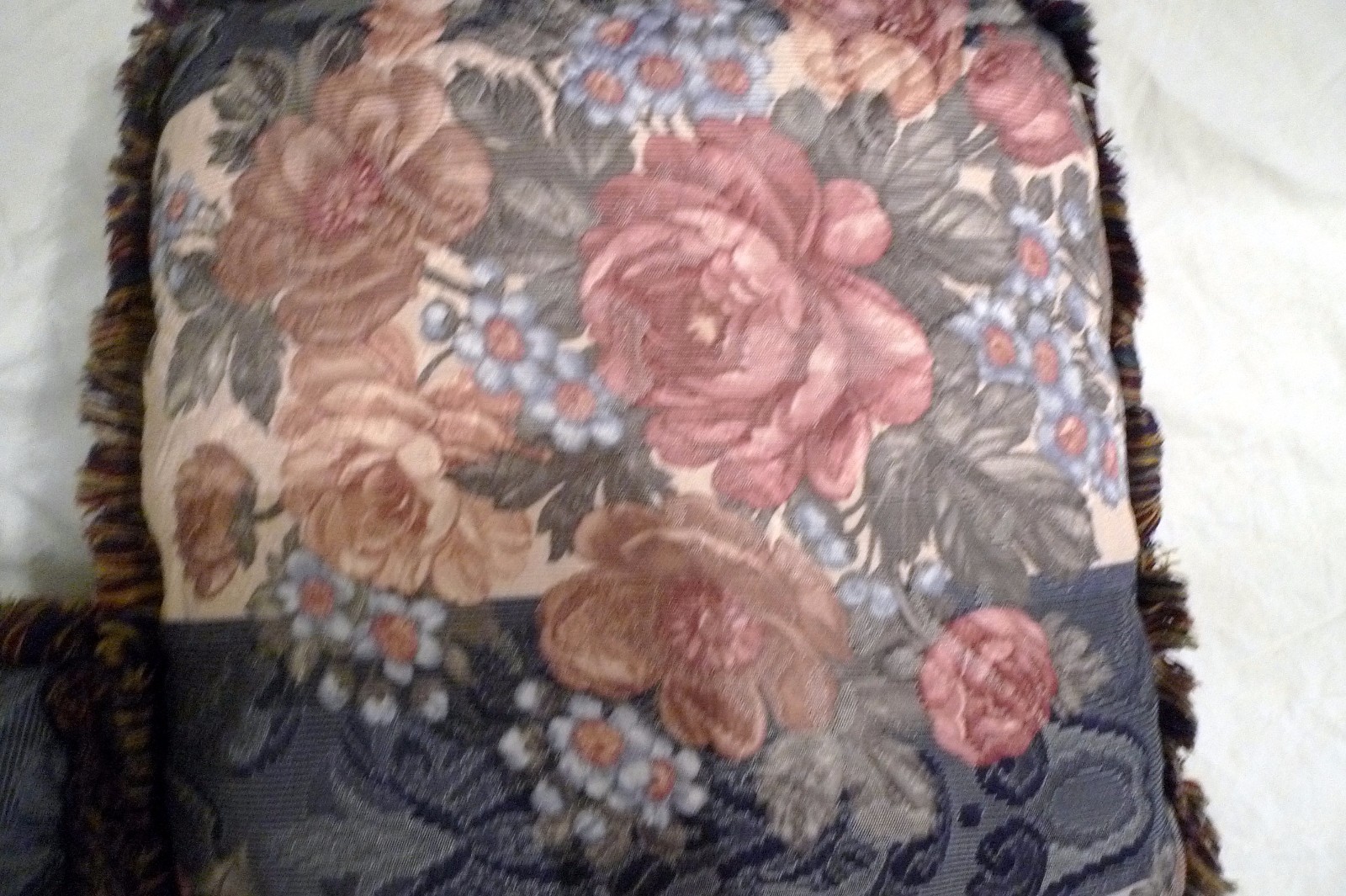 Lot 2 Vintage Burgundy Rose Tapestry Fringed Throw Pillows 19 Inch Square