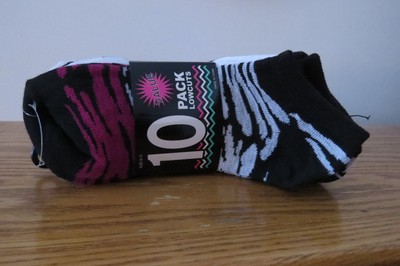 10 pr Sz 9-11  Low Cut Socks Black/White/Wine Poly Blend by Gina Group New in Pk