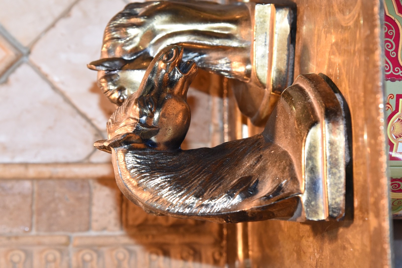 HEAVY PAIR VINTAGE CAST METAL HORSE HEAD BOOK ENDS BRASS PLATED FIGURAL 6.5