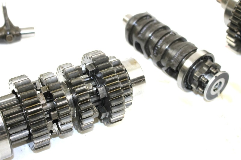 シンボラー 94 Kawasaki ZX7R ZX750 Ninja Transmission Gearbox Assembly