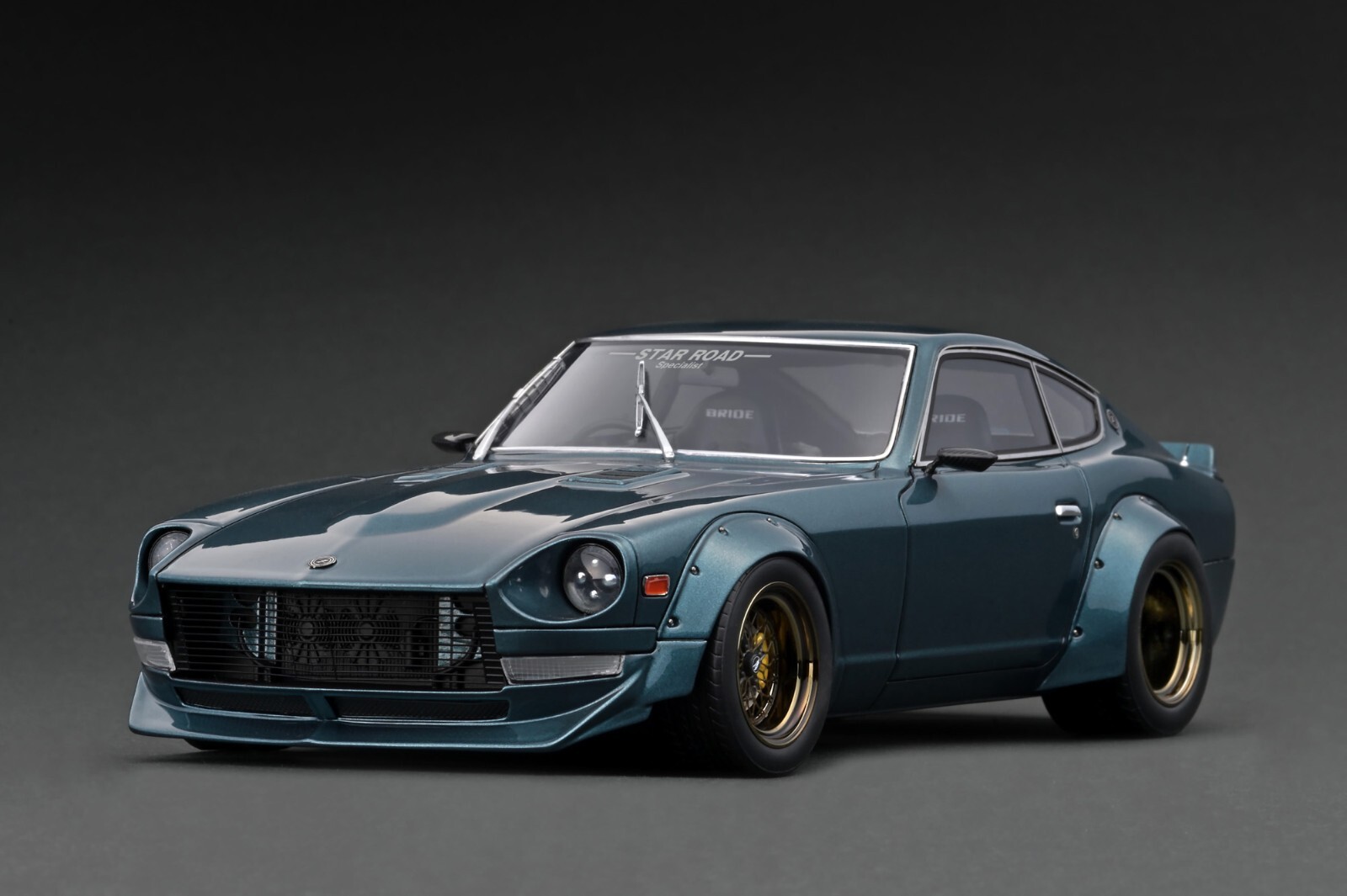 Ignition Model Nissan Fairlady Z (S30) Star Road Green