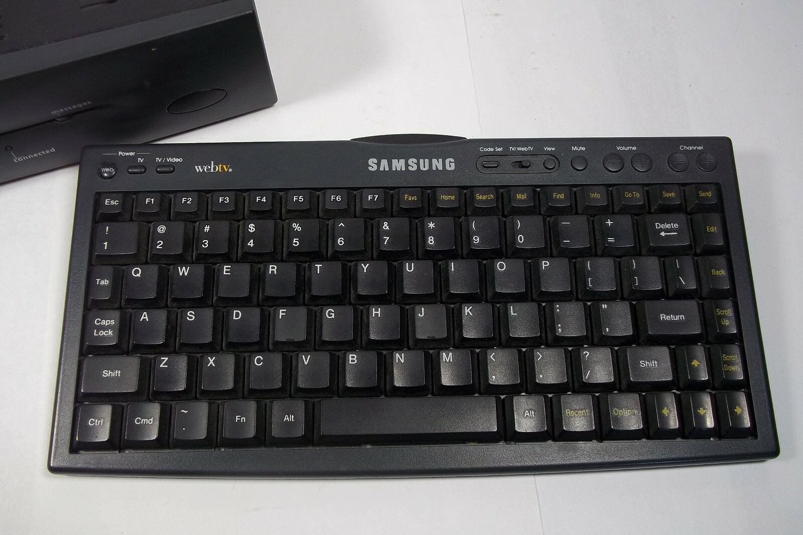 vtg SAMSUNG WEBTV keyboard and Receiver MODEL SIS 100 SWK 8640