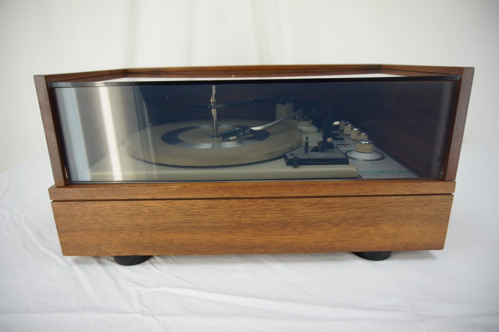 KLH Model Twenty 20 Record Player - AM/FM Stereo Receiver Garrard Turntable Dual