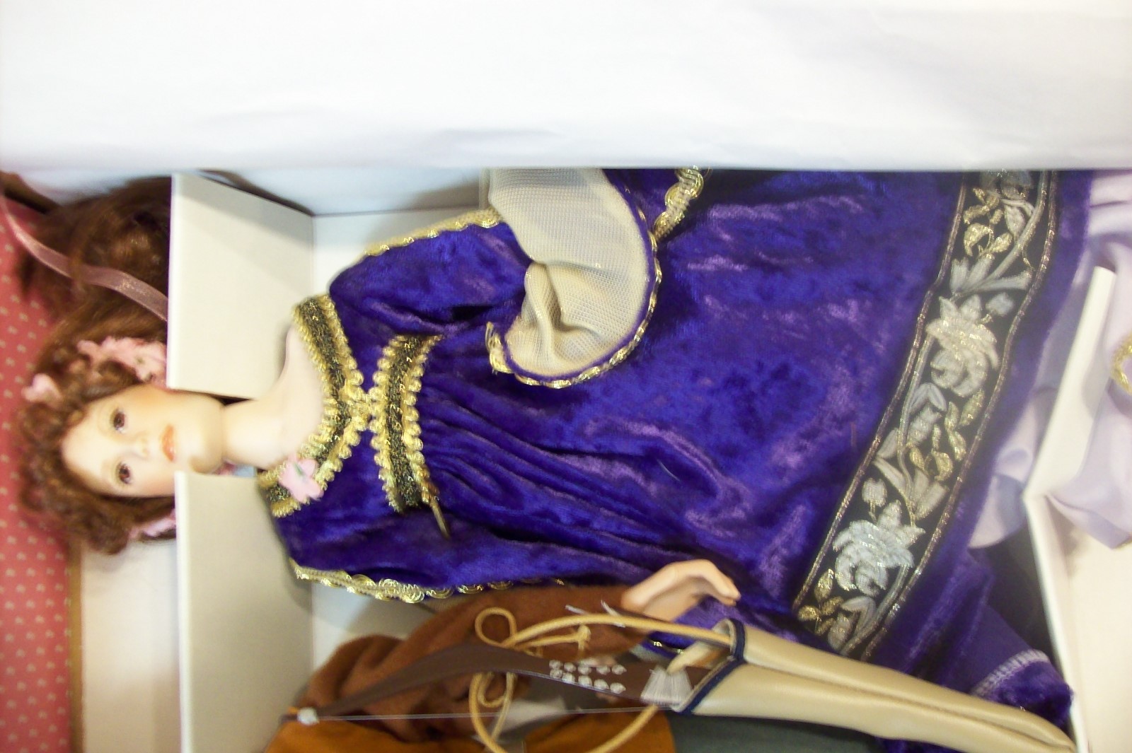 Robin Hood and Lady Marion- Paradise Galleries dolls