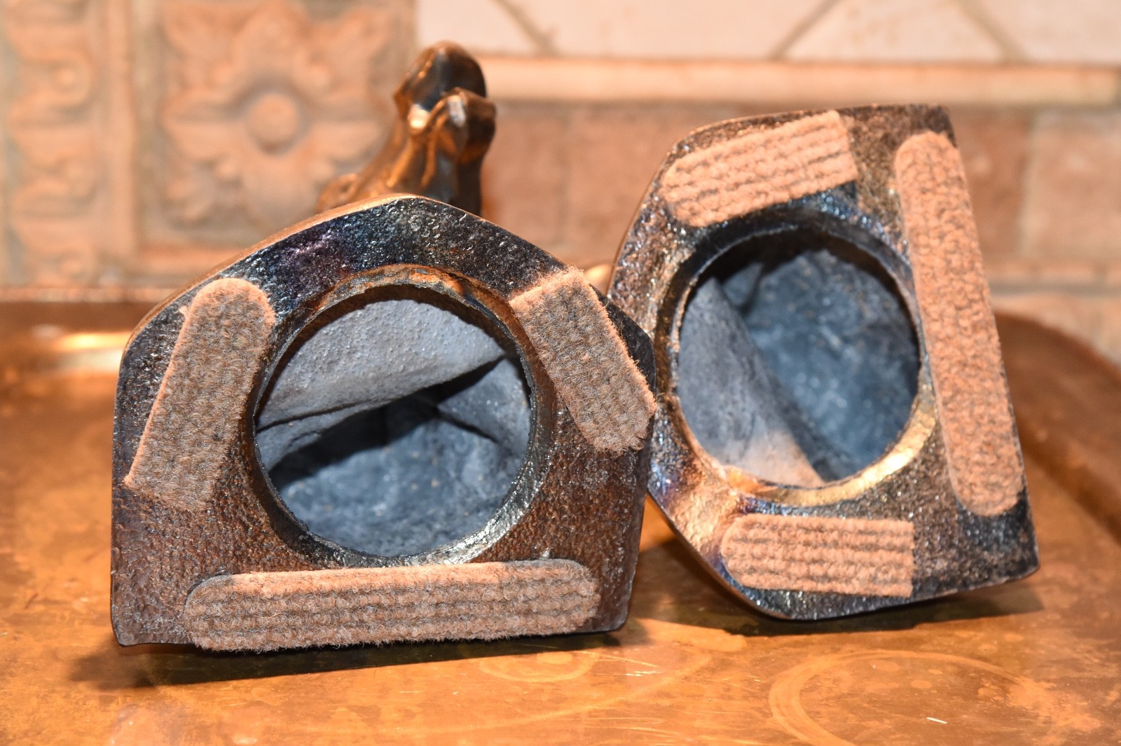 HEAVY PAIR VINTAGE CAST METAL HORSE HEAD BOOK ENDS BRASS PLATED FIGURAL 6.5