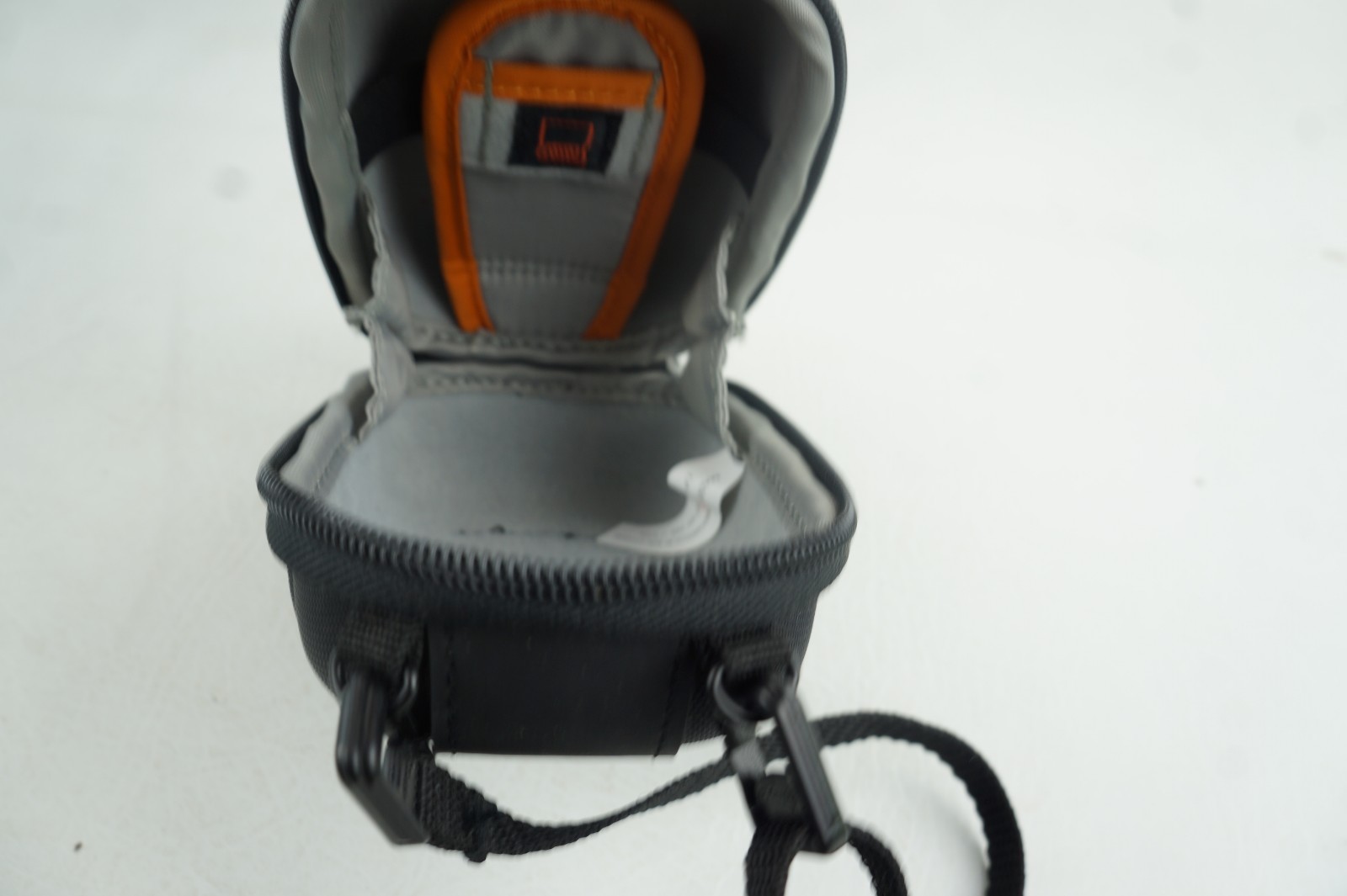 LowePro Digital Camera Case w/ Strap- Small Black