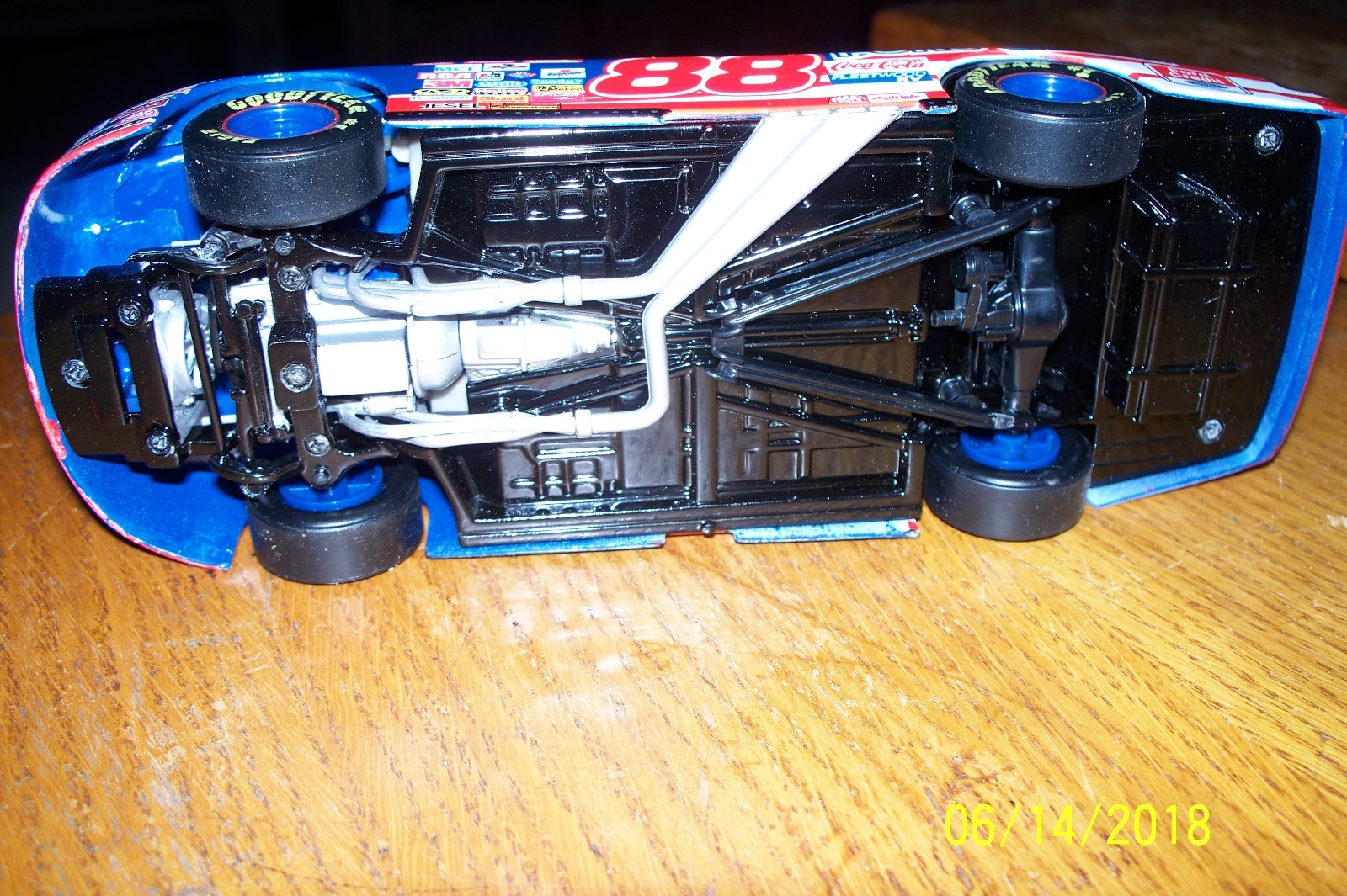 DALE JARRETT 1:24TH SCALE DIE CAST CAR ACTION PLATINUM SERIES Ford Quality Care