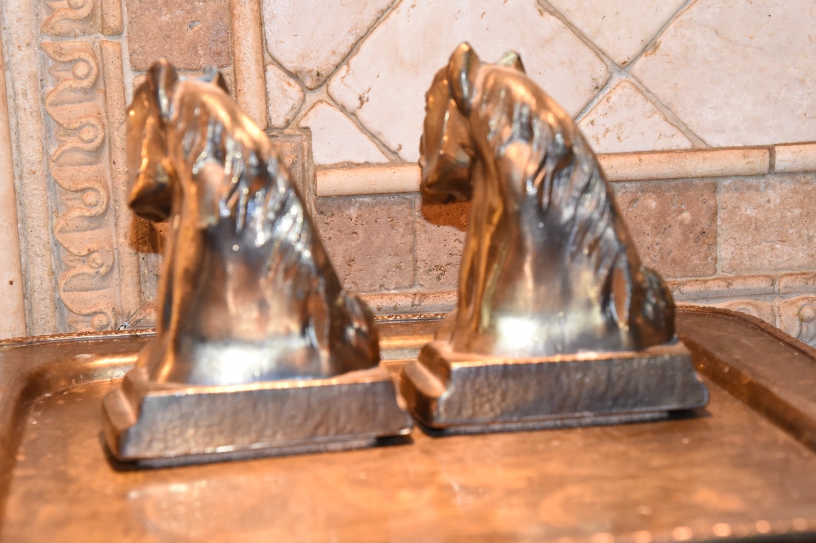 HEAVY PAIR VINTAGE CAST METAL HORSE HEAD BOOK ENDS BRASS PLATED FIGURAL 6.5