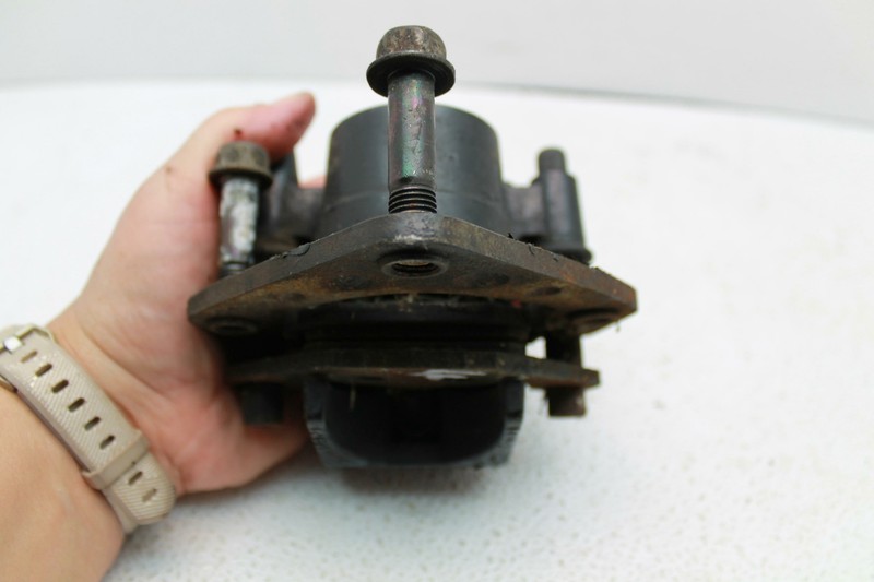 1984 KAWASAKI GPZ ZX1100 (#318) FRONT LEFT BRAKE CALIPER LH