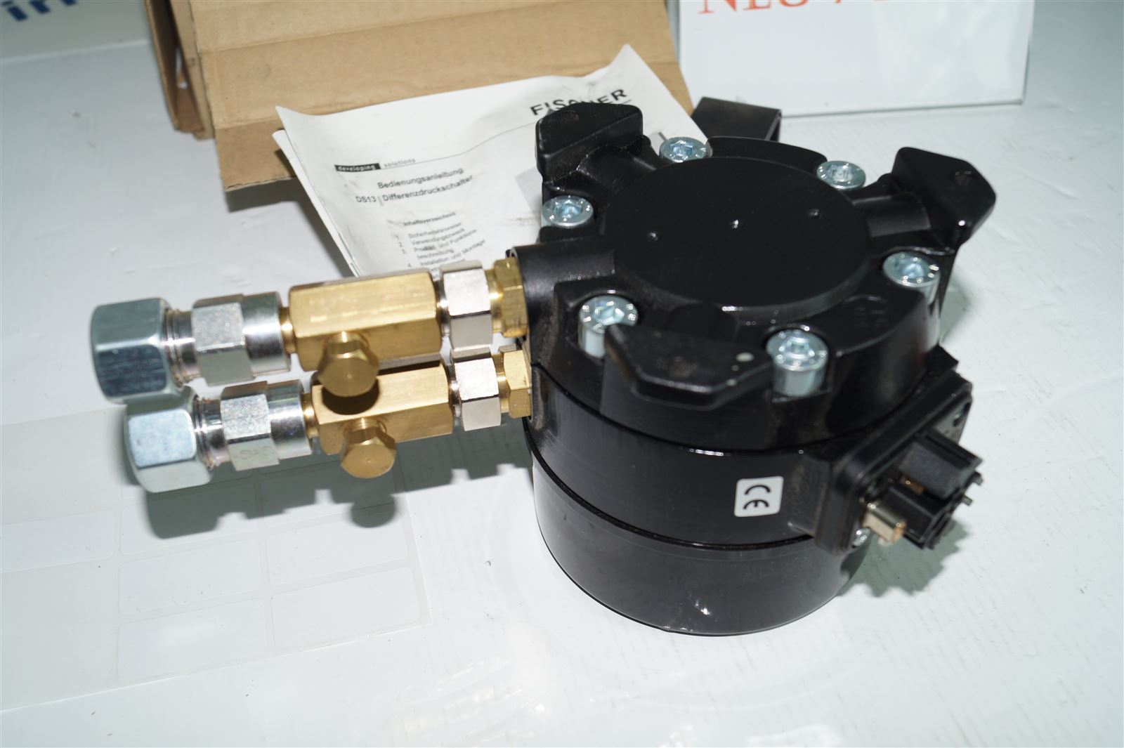 Купить Давление Fischer DS1302VA23CKD064 Differential Pressure Switch