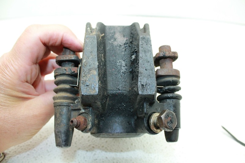 1984 KAWASAKI GPZ ZX1100 (#318) FRONT LEFT BRAKE CALIPER LH | eBay