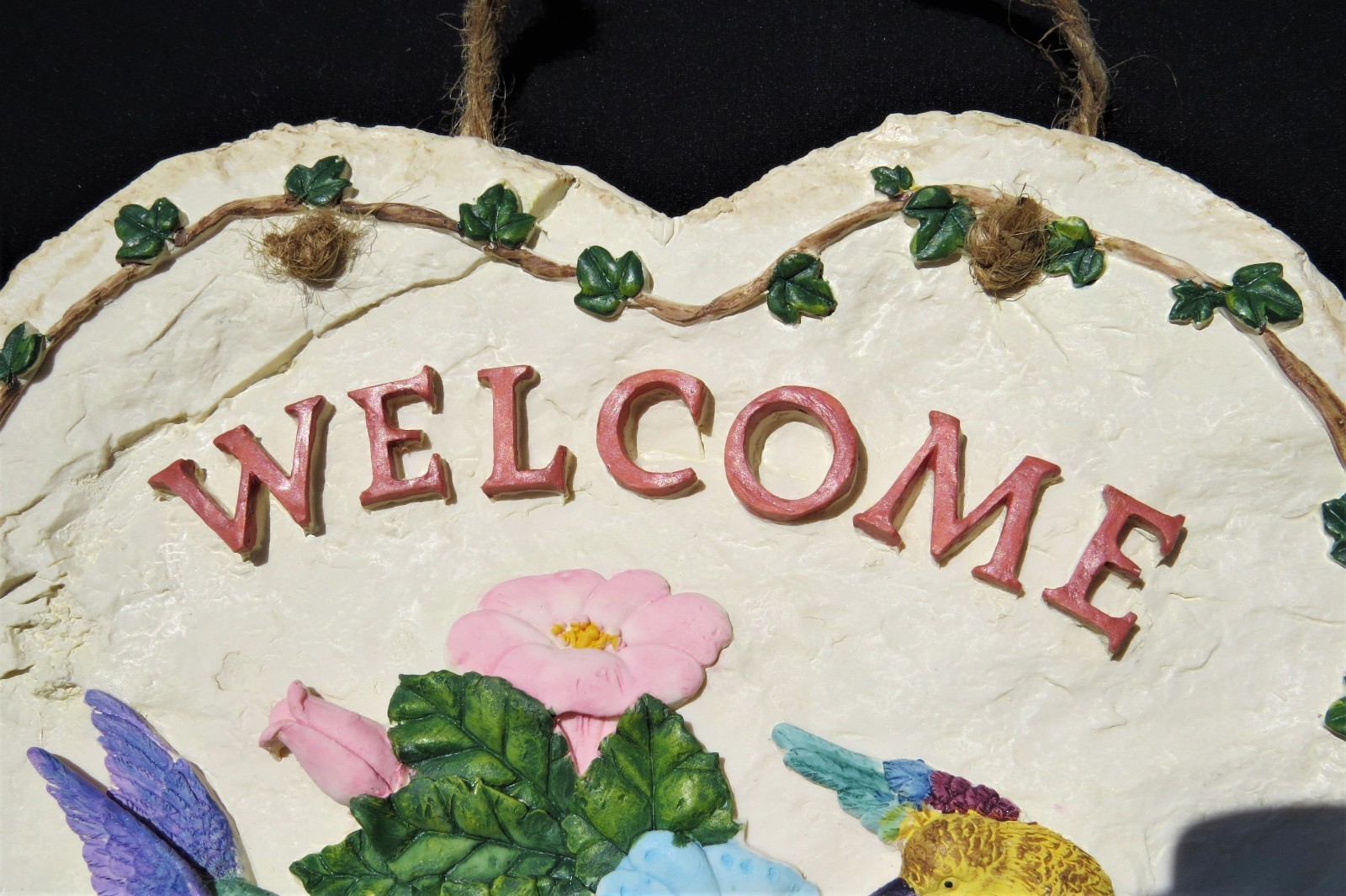 Vintage Heart Shaped Hummingbird Welcome Plaque 8