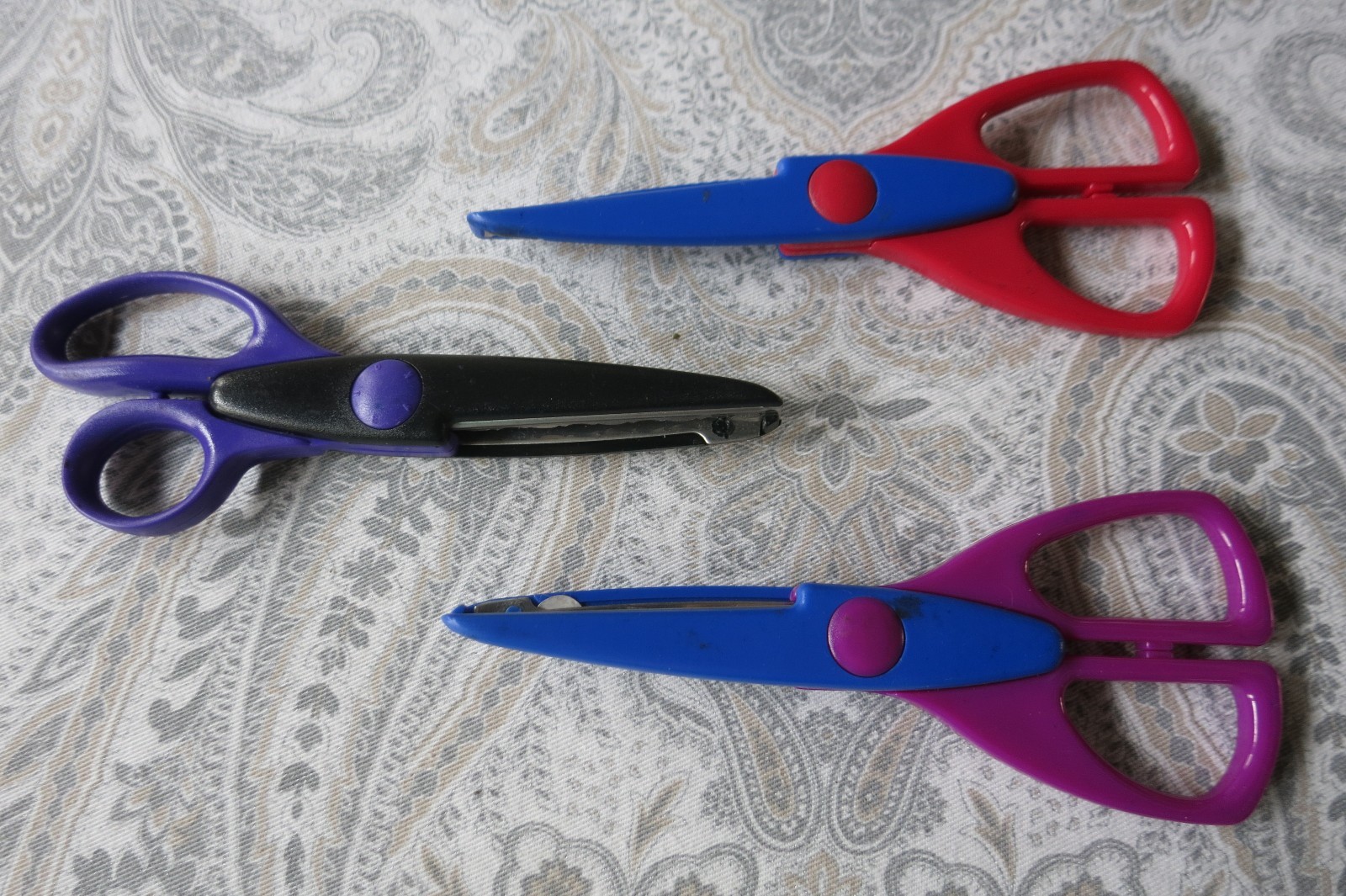 Creative Memories Fiskars Decorative Scissors Scallop Victorian Arabesque Set 3