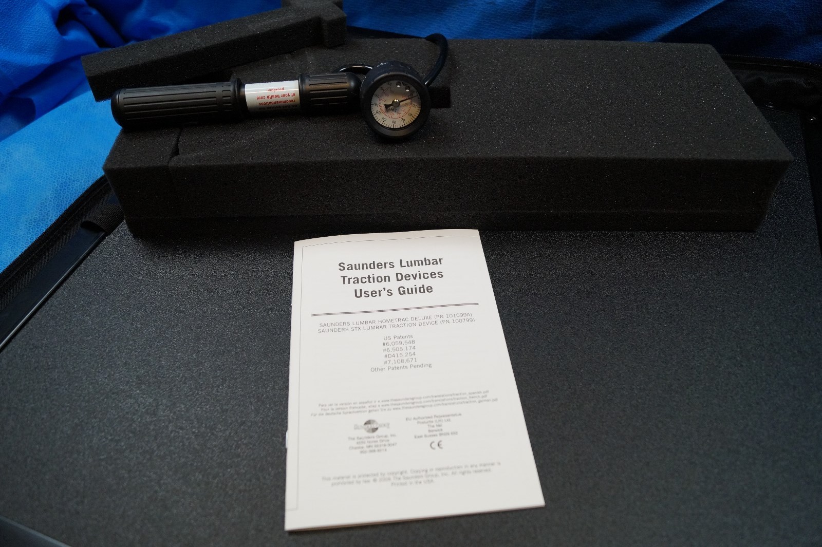 Saunders Lumbar Hometrac Deluxe Traction Device in Case With Manual