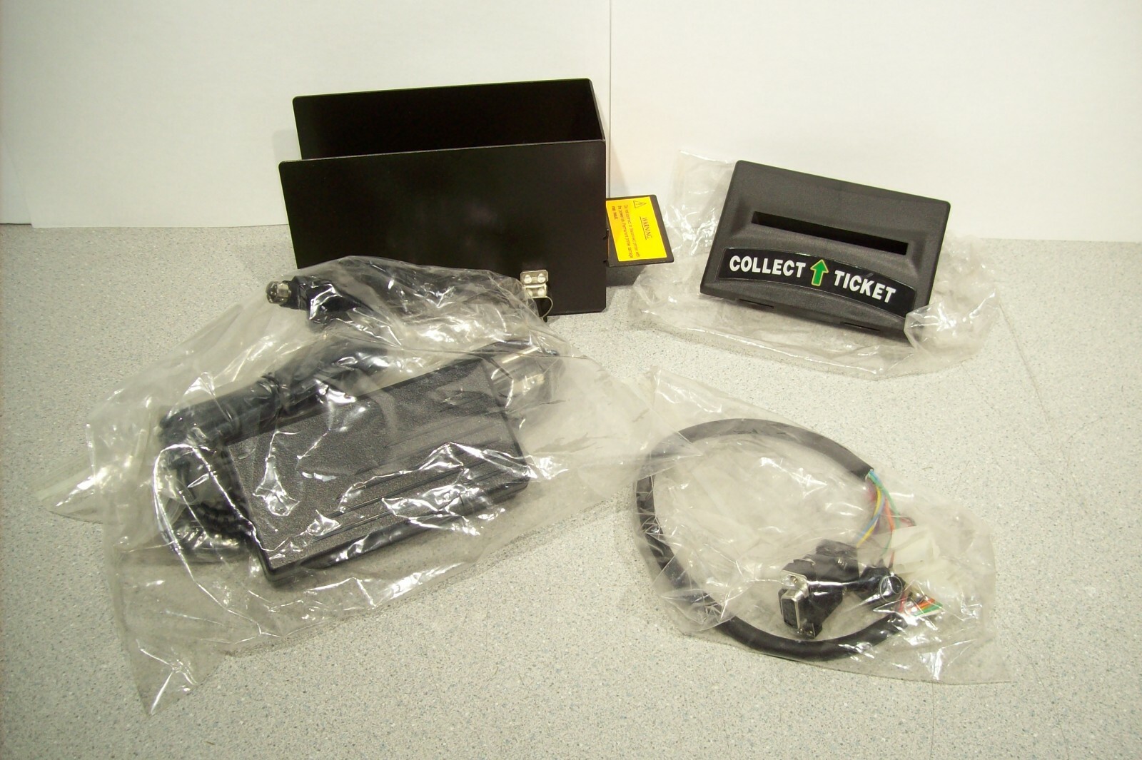 Brand New FutureLogic PSA-66-ST2 Ticket Printer w/ Accessories