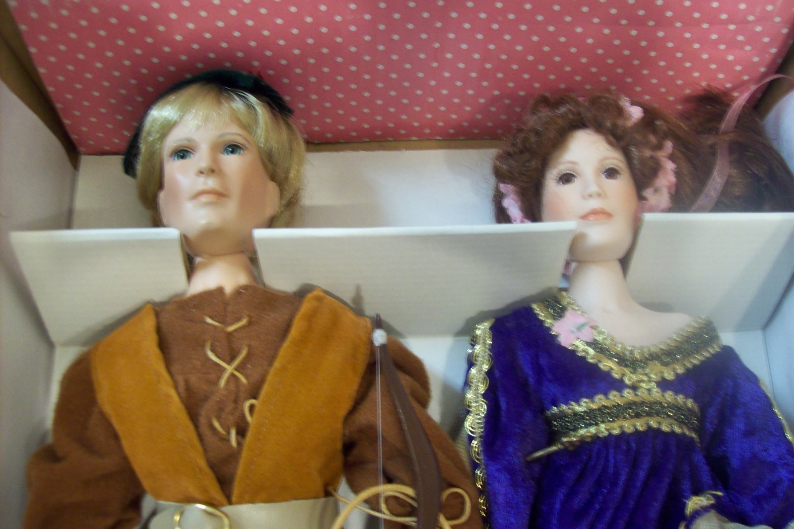 Robin Hood and Lady Marion- Paradise Galleries dolls