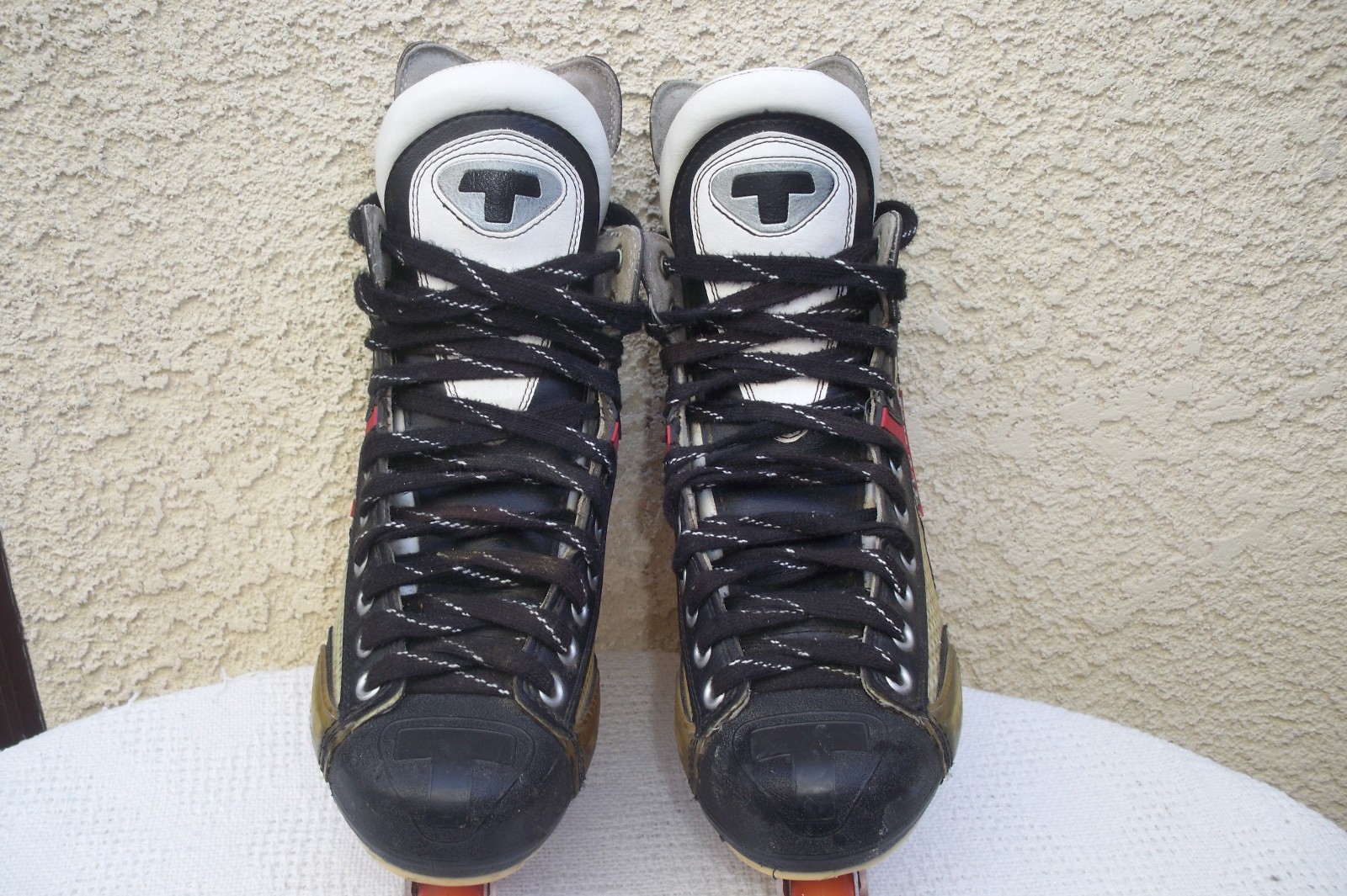 Tour G60 Street Hockey Rollerblades Skates Size 10 Aerolite Blade