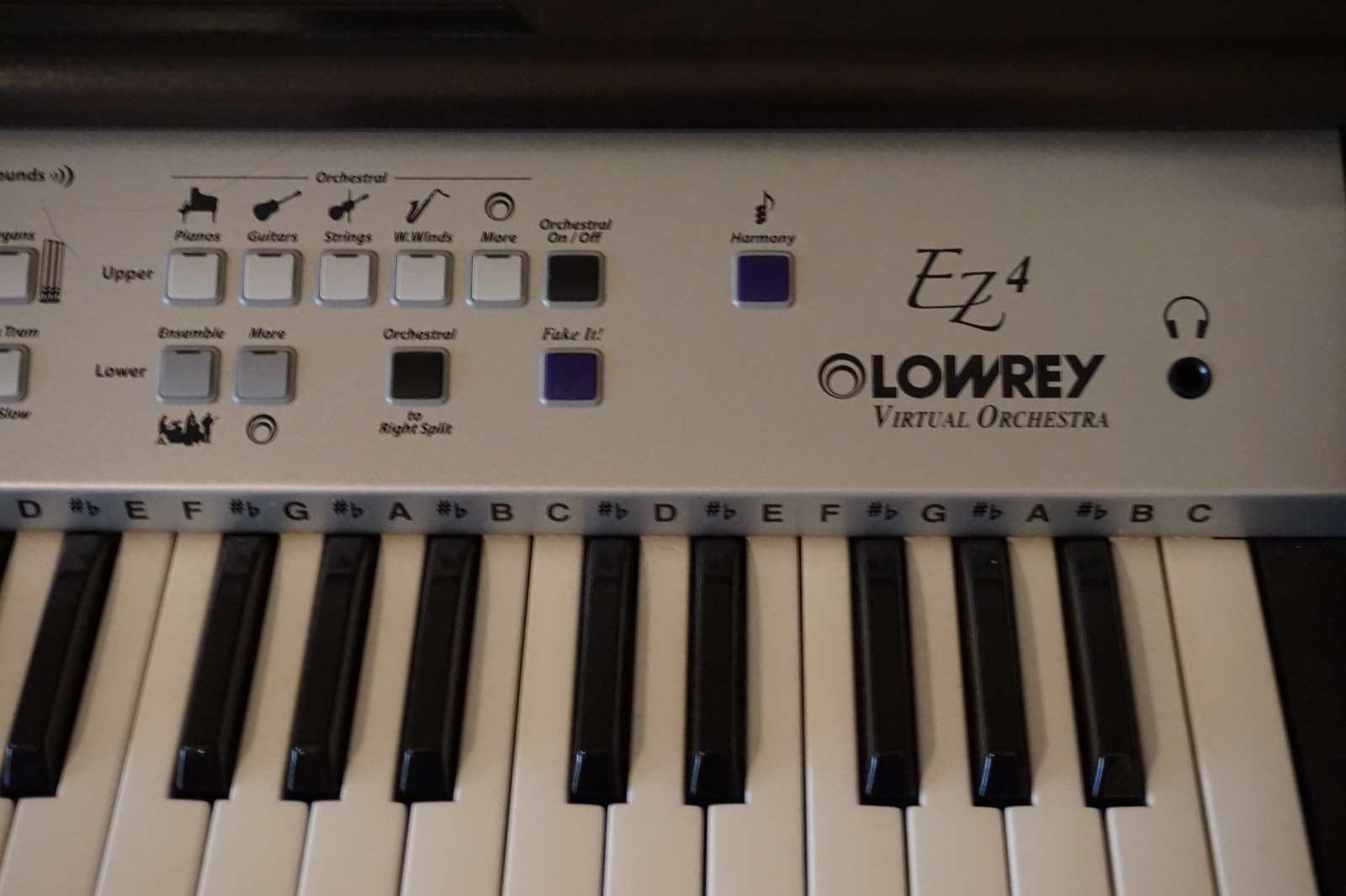Lowrey EZ4 Virtual Orchestra Organ