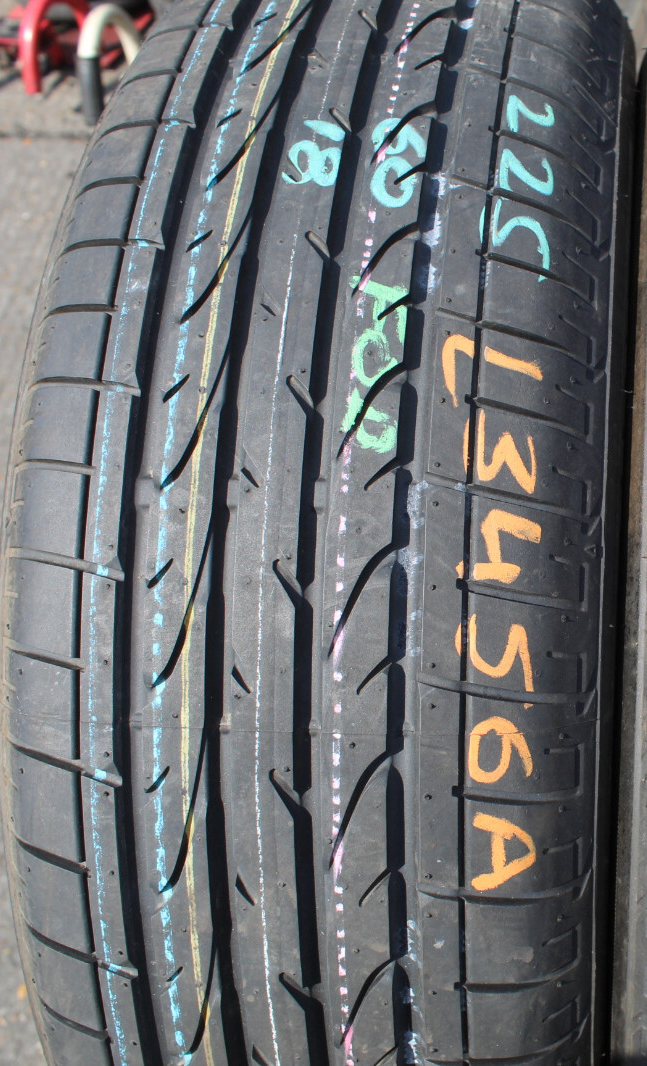 New 225 60 18 Bridgestone, Dueler H/P, 100V, x1 Tyre (F1_tyres) FOD L3456