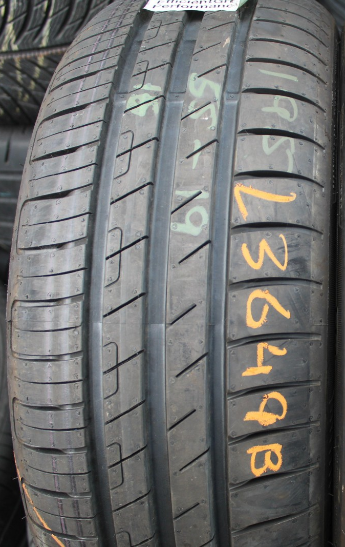 New 195 55 16 Goodyear, Efficient Grip Perfromance, 87V x1 Tyre (F1_tyres) L3649