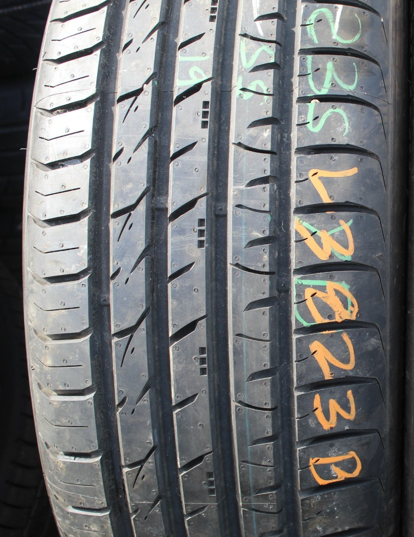 New 235 55 19 Kumho, Crugen HP91, 101V, x1 Tyre (F1_tyres) L3823