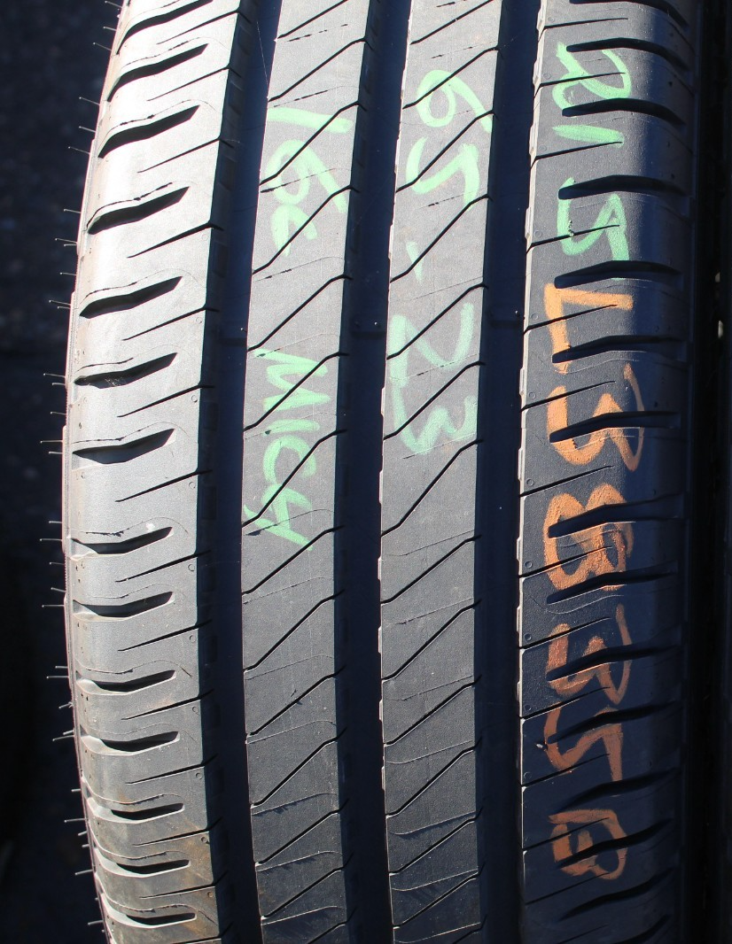 New 215 65 16C Michelin, Agilis 3, 106/104T, x1 Tyre (F1_tyres) L3835