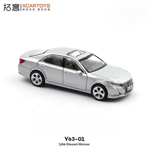 XCARTOYS 1/64 Scale Toyota Crown 14th Generation Silver