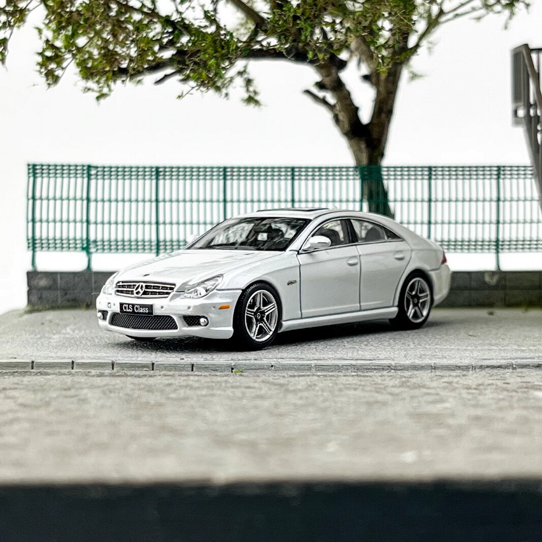 【新品】Kingmodel 1/64 メルセデス S63 CLS63 新品】Kingmodel 1/64 メルセデス S63 CLS63 1/64 King Model