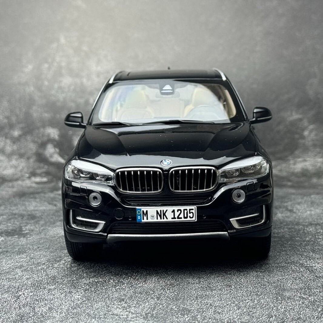 ミニカー BMW X5 1/18 1/18 BMW X5 F15 Generation (2013-2018) (White) Diecast Car
