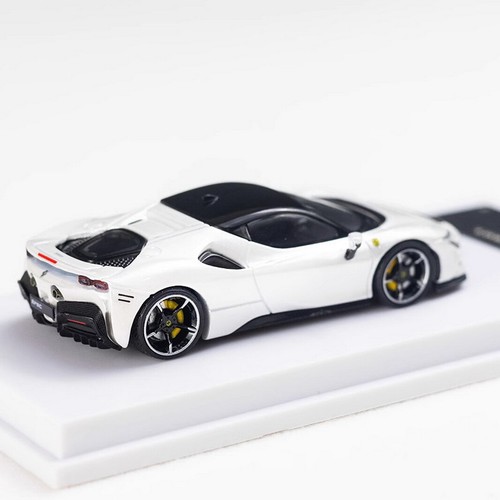 MJ 1/64 Scale Ferrari SF90 Spider White Diecast Car Model
