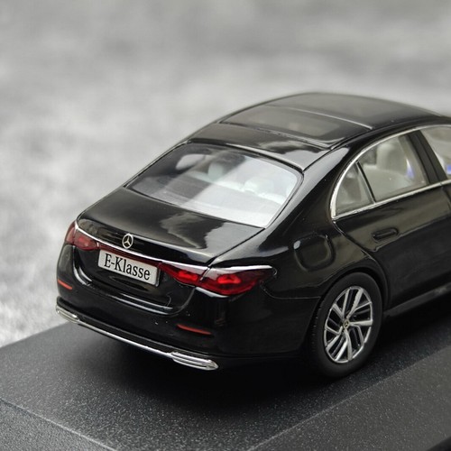 Mercedes-BenzE-Klasseミニカーオブシディアンブラック1/43 Mercedes-BenzE-Klasseミニカーオブシディアンブラック1/43