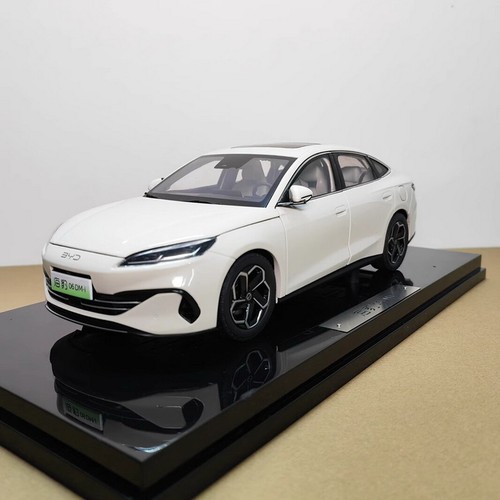 1/18 Scale BYD Seal 06 DM-i White Diecast Car Model Toy