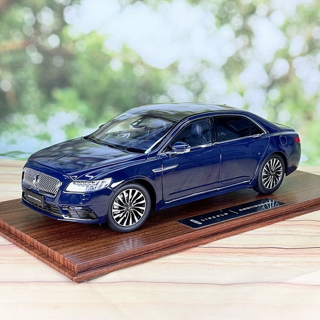 1/18 Scale Lincoln Continental 2018 Diecast Car Model Toy