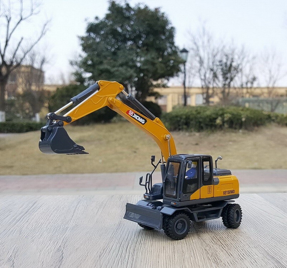 ミニカー 1/30 XCMG XE380GK 新塗装ショベルカー Amazon.com: FloZ for XCMG for XE380GK Excavator New 1/30