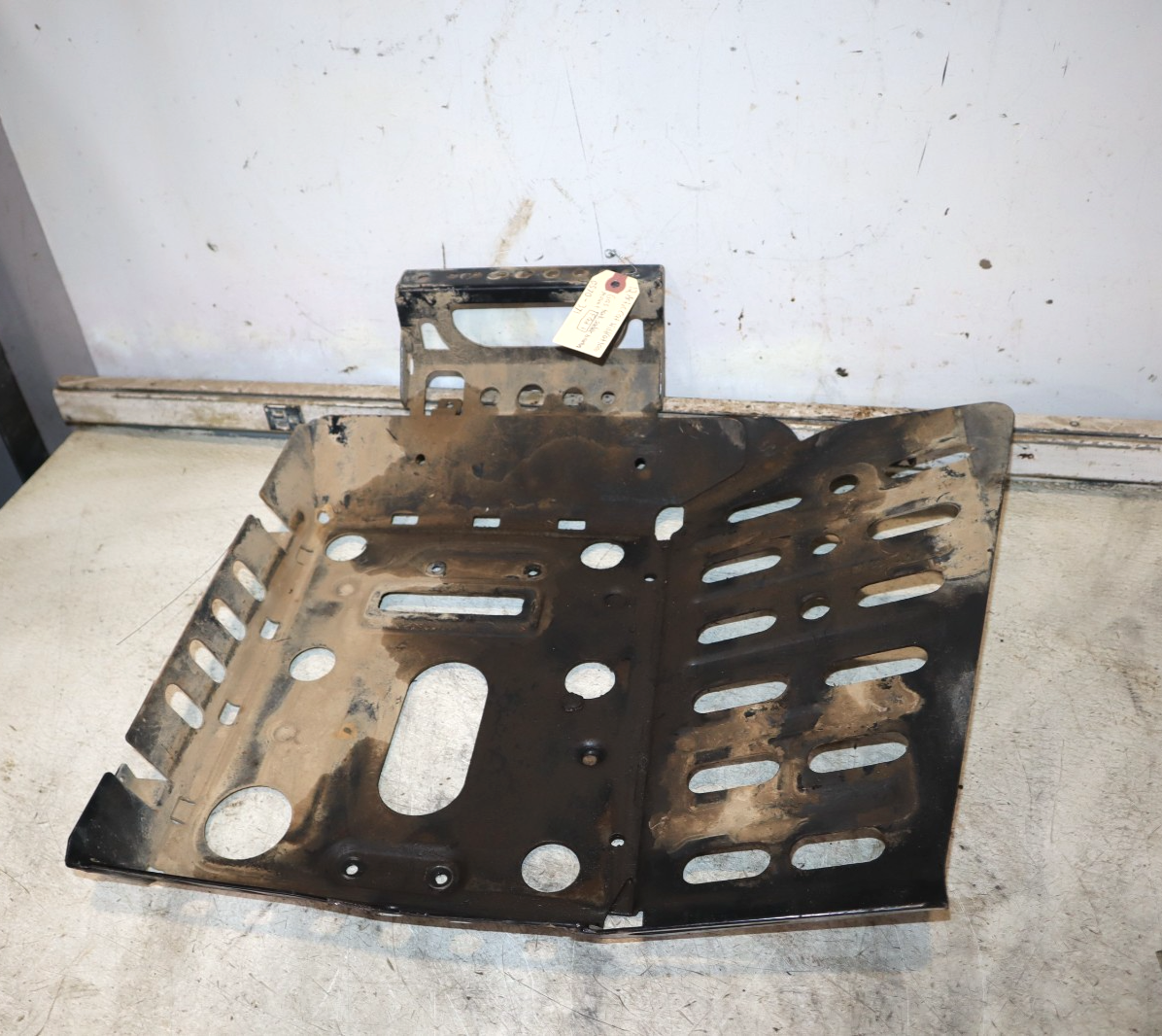 12-19 Arctic Cat Wildcat 1000 Gas Tank Saddle Bracket Mount 0570-371