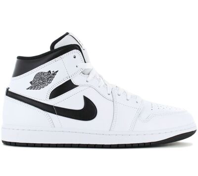 Мужские кроссовки Air jordan 1 mid - Reverse Panda - DQ8426-132 Белый-черный