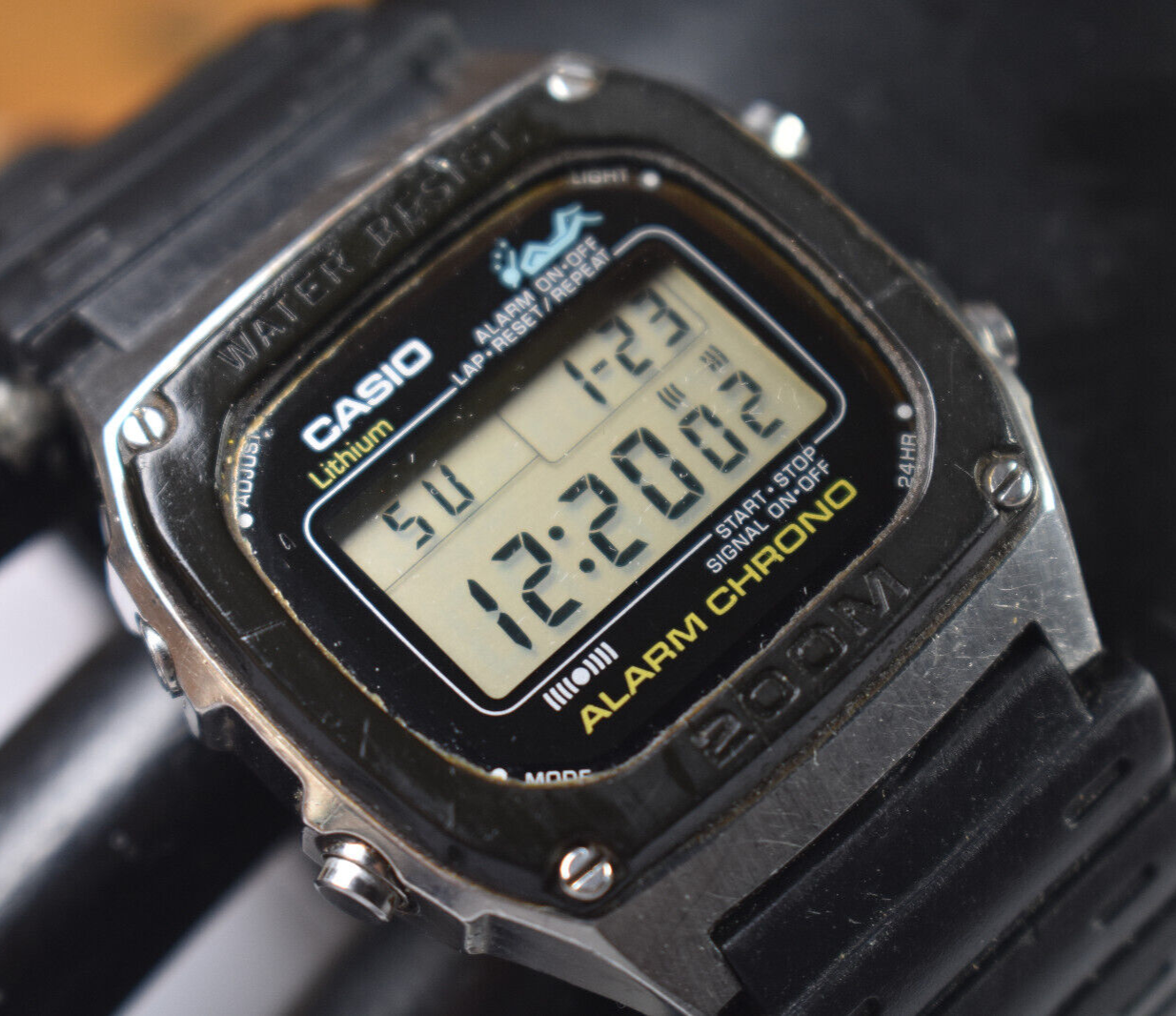 CASIO ALARM CHRONO DW-1000