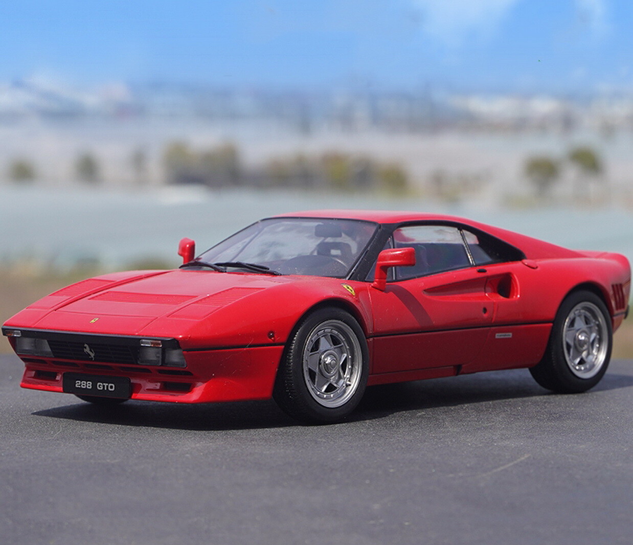 ☆ 希少 ☆ Ferrari 288 GTO ☆ 1/18 ☆ 1984 ☆ MATTEL Hot