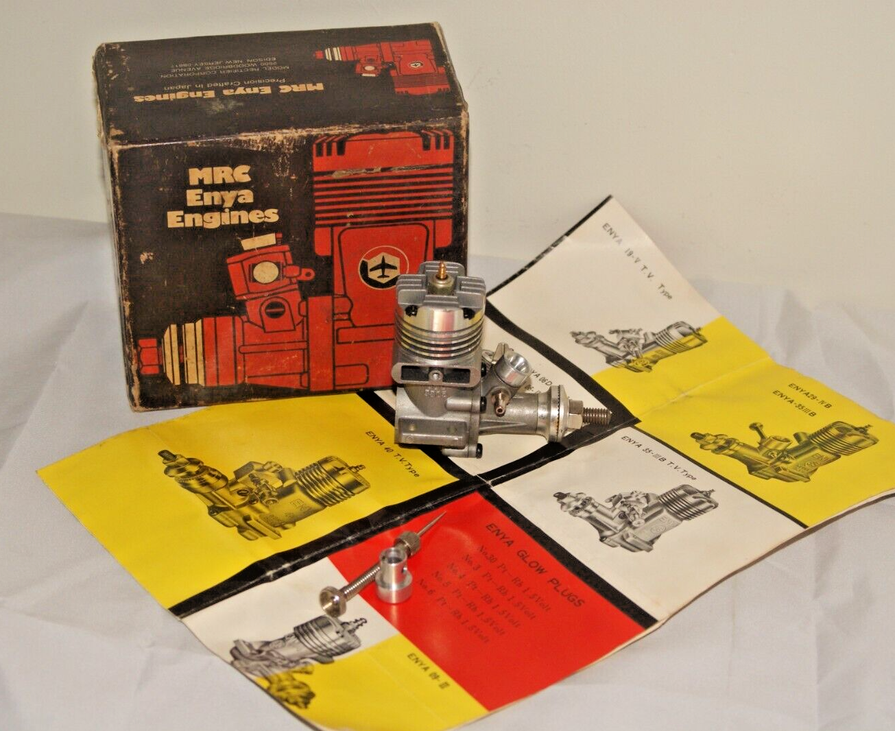 Enya 15-III Model Engine in Original Box with Extras | eBay
