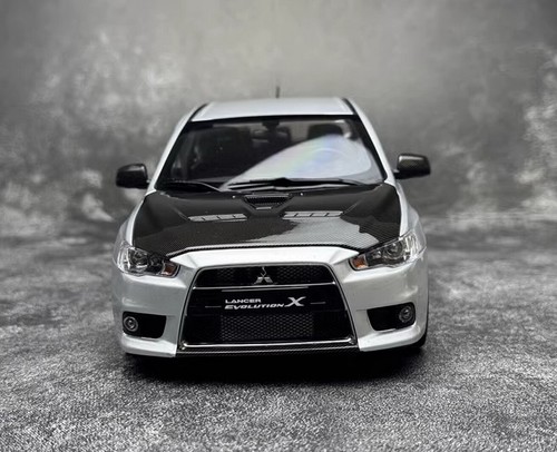 VIAT MODEL 1/18 Scale Mitsubishi EVO X TE37 Silver Diecast