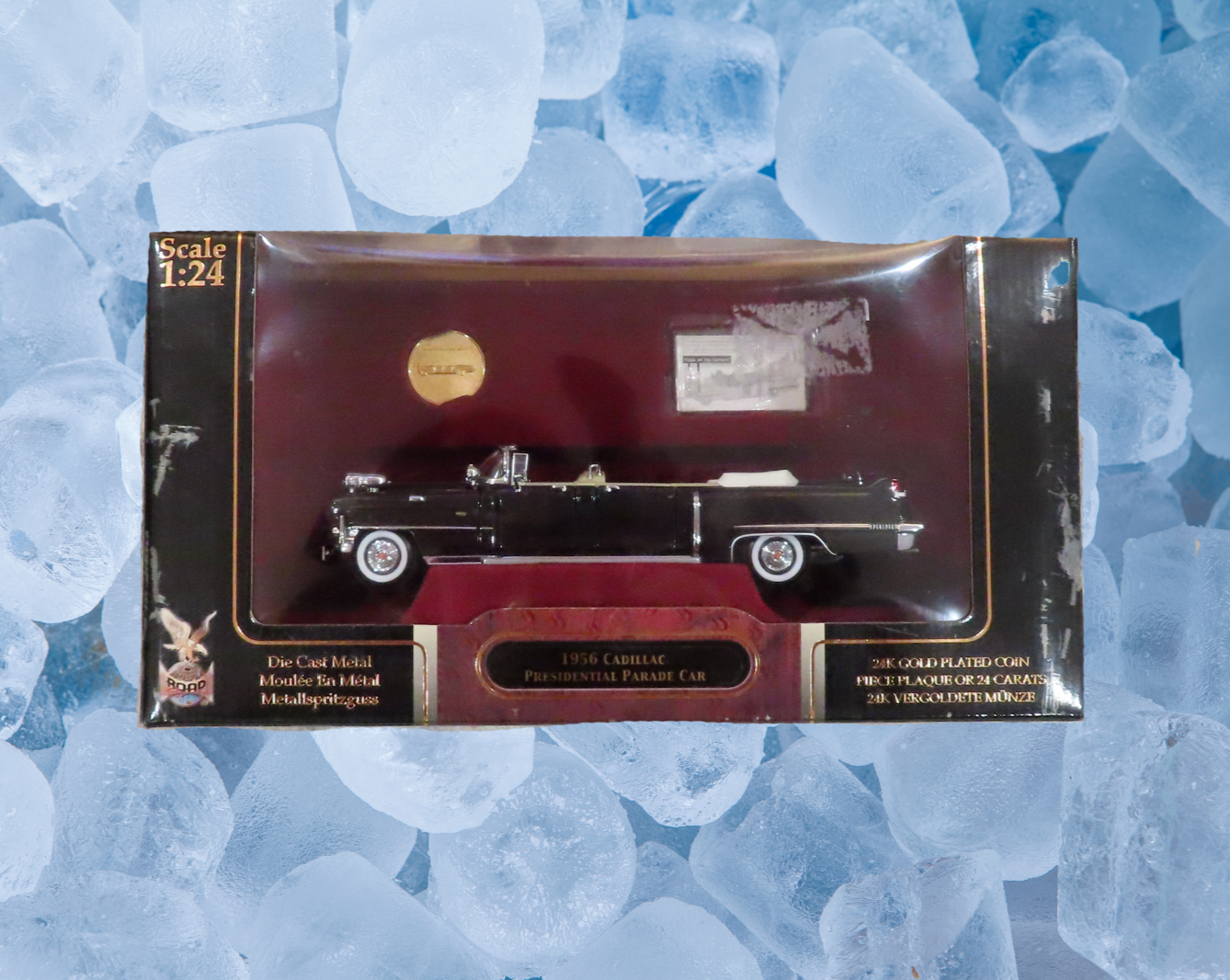 Road Signature 1956 Cadillac Presidential Parade Car 1:24