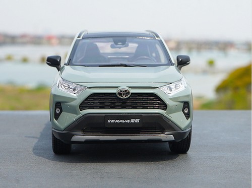 トヨタ新型RAV4 1/18スケール ダイキャスト2019 合金製 ミラノカーキ 9d27d6ca-fddb-452a-ba97-