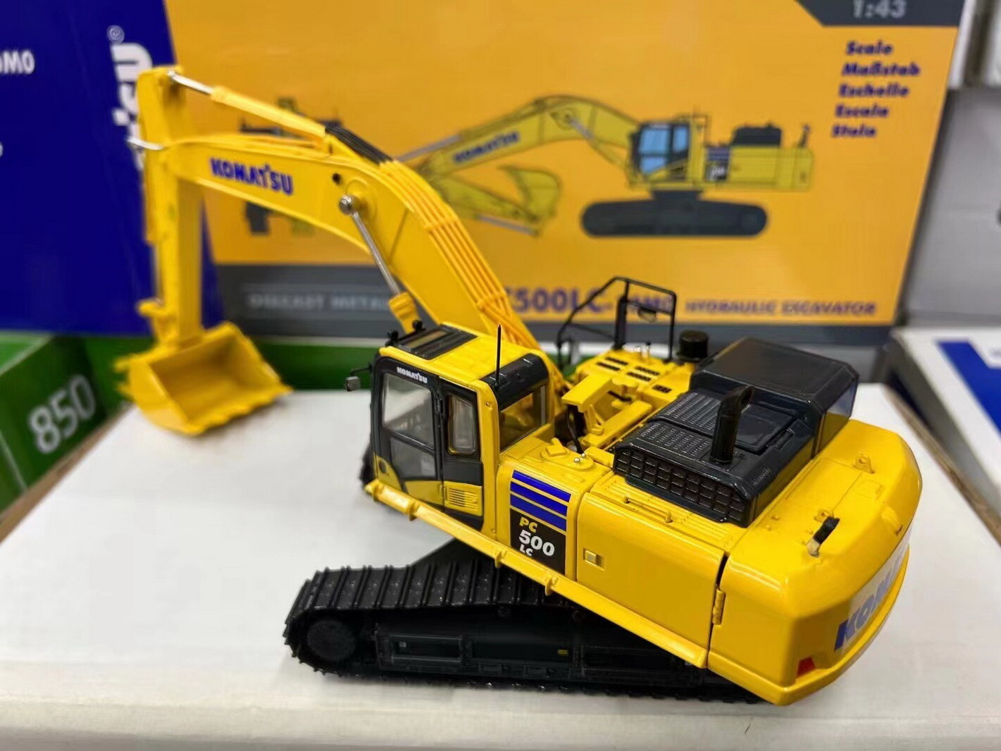 コマツ 1/43 KOMATSU PC500LC-10MO カスタム 1/43 Scale KOMATSU PC500LC-10MO Hydraulic Excavator Diecast