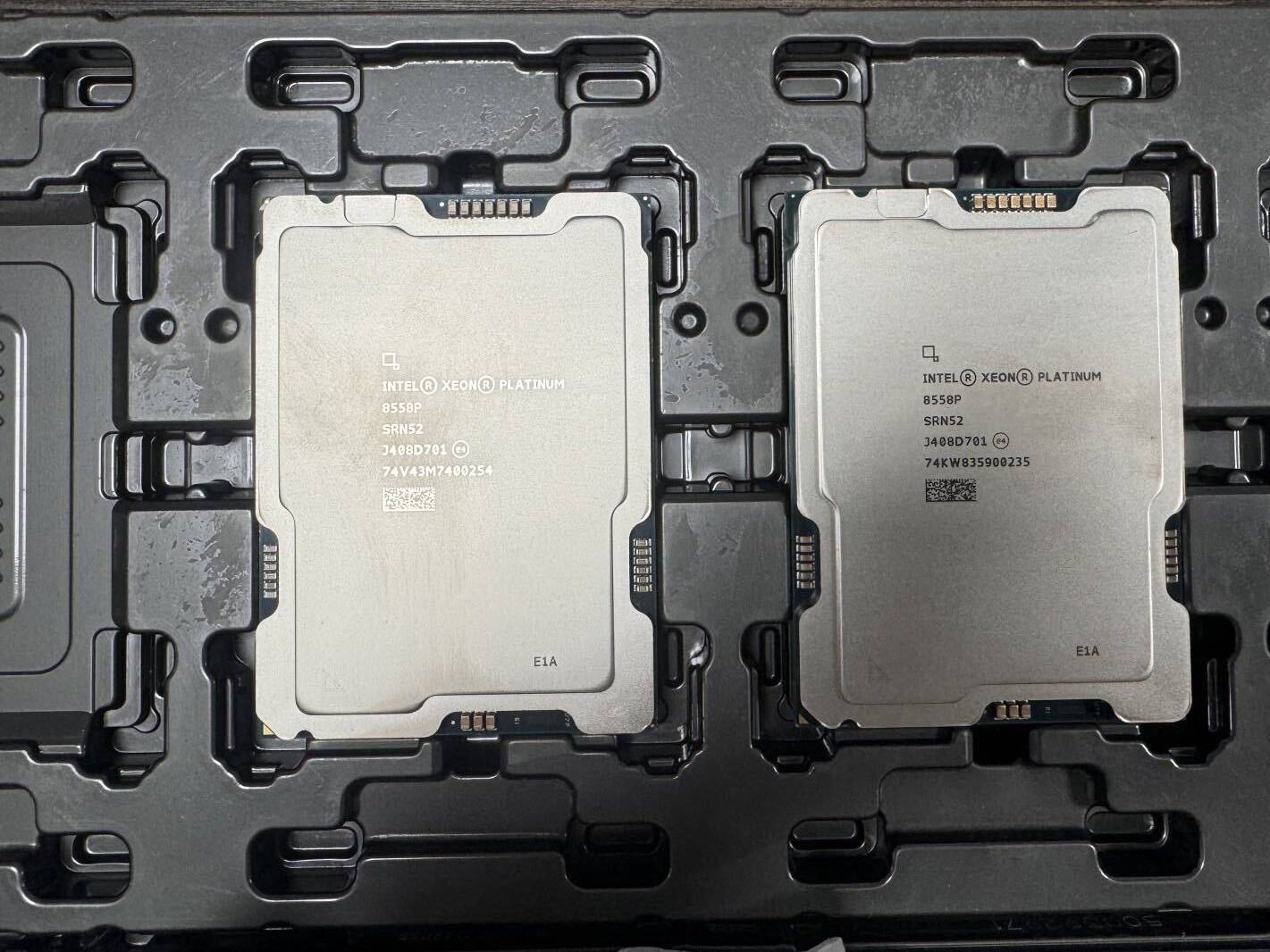 Intel Xeon Platinum 8558P 48C/96T Cache 2.70 GHz LGA4677 260M CPU