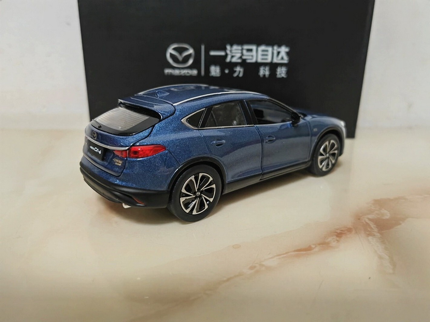 マツダ cx-4 1/32 ミニカー ブルー 1/32 Scale MAZDA CX-4 2020 Blue Diecast Car Model Toy