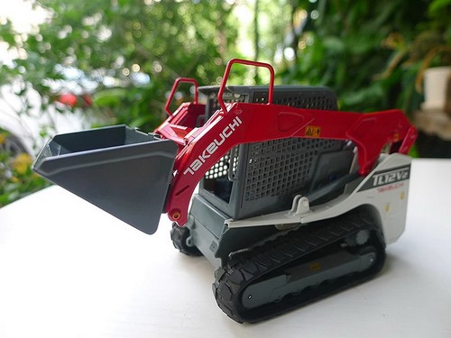 TAKEUCHI TL12V2 ミニカー 赤/灰色1/24 TAKEUCHI TL12V2 ミニカー 赤/灰色1/24 1/25 Scale Takeuchi TL